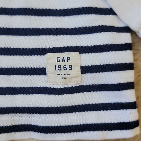 GAP KIDS WHITE WITH NAVY BLUE STRIPES LIGHTWEIGHT HOODIE, SIZE 8 - Picture 2 of 7